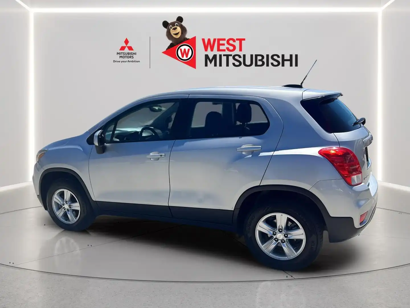 2019 Chevrolet Trax LS AWD's photo