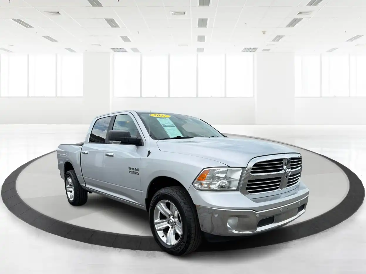 2017 RAM 1500 Big Horn 4x4 Crew Cab 5'7's photo