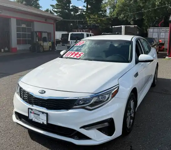 2020 Kia Optima LX AT's photo