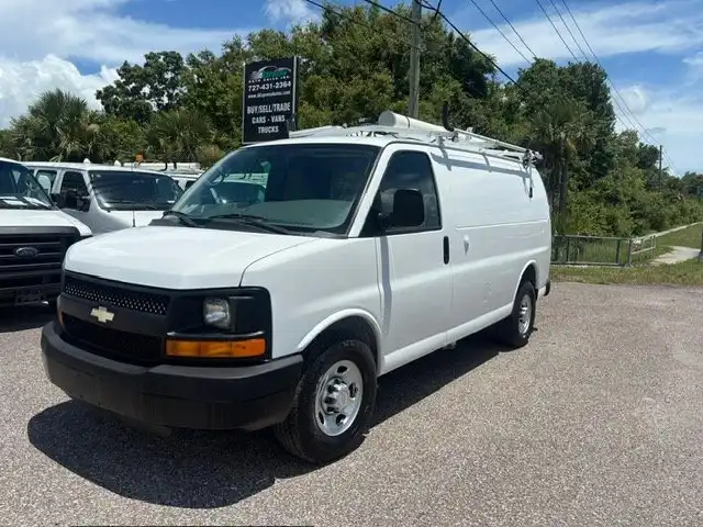 2013 Chevrolet Express 2500 Work Van HD's photo