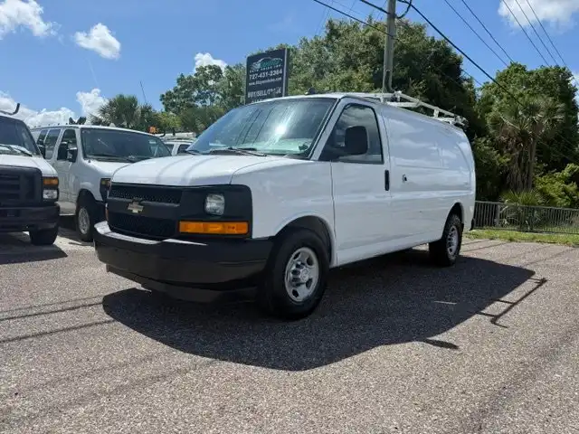 2017 Chevrolet Express 2500 Work Van HD's photo