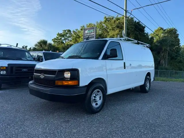 2017 Chevrolet Express 2500 Work Van HD's photo