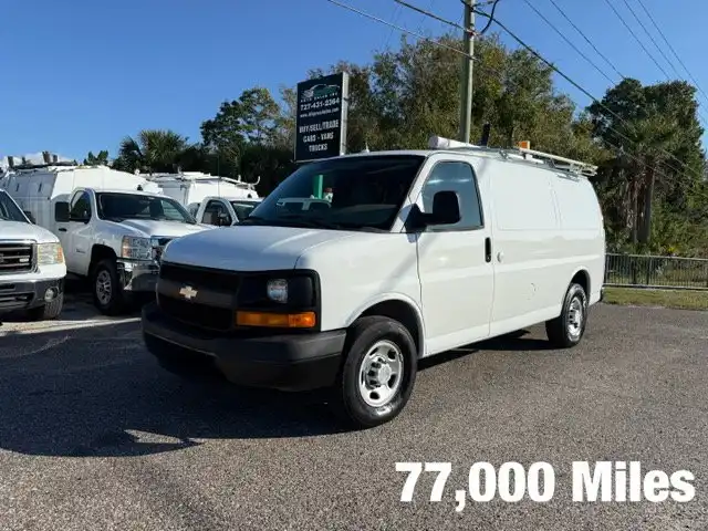 2011 Chevrolet Express 2500 Work Van HD's photo