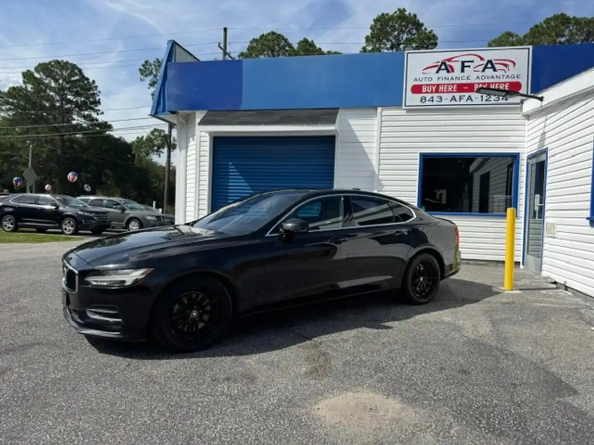 2017 Volvo S90 T5 Momentum FWD's photo