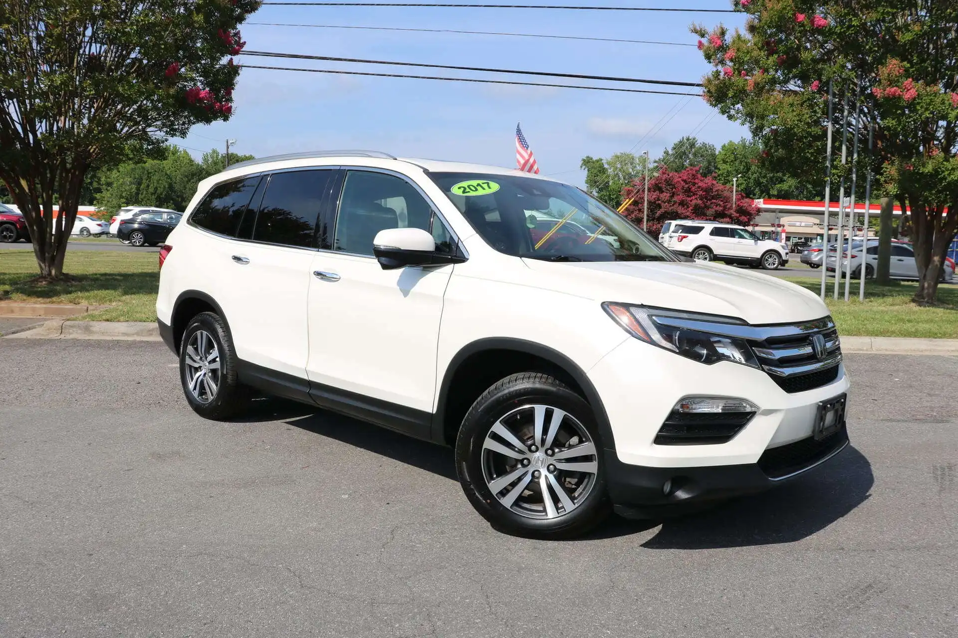 2017 Honda Pilot 4WD Touring's photo