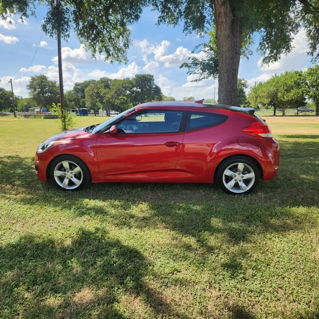 2015 Hyundai Veloster 1.6 Manual's photo