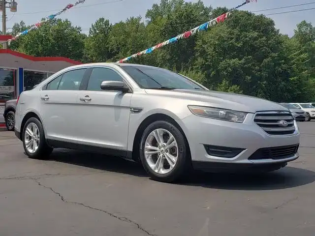 2014 Ford Taurus SEL FWD's photo