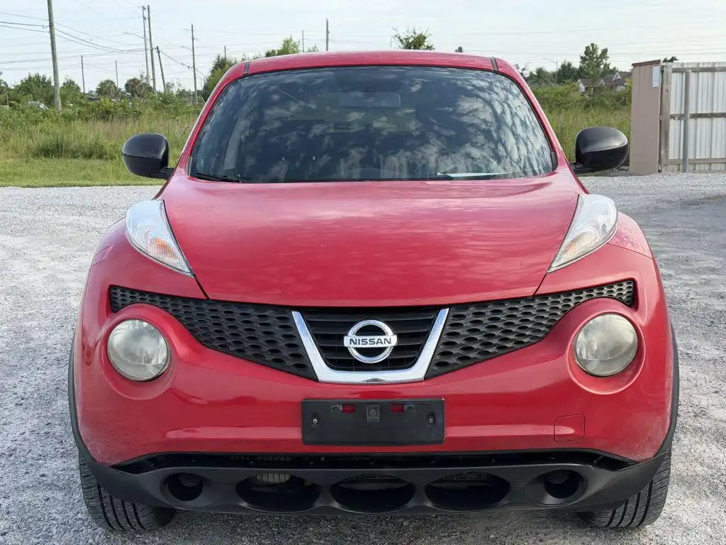 2014 Nissan Juke S FWD CVT's photo