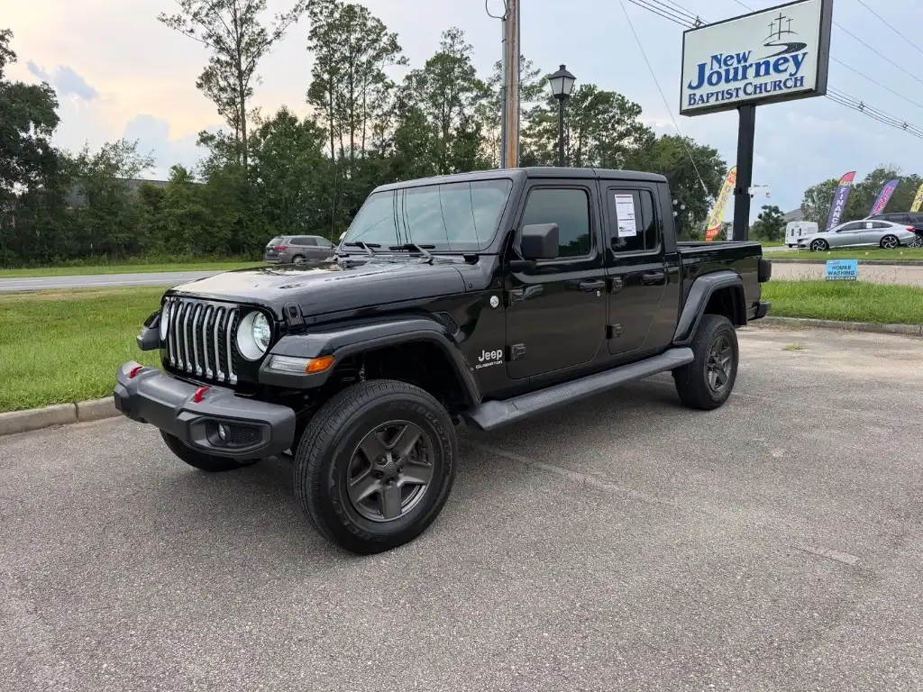 2020 Jeep Gladiator Overland's photo
