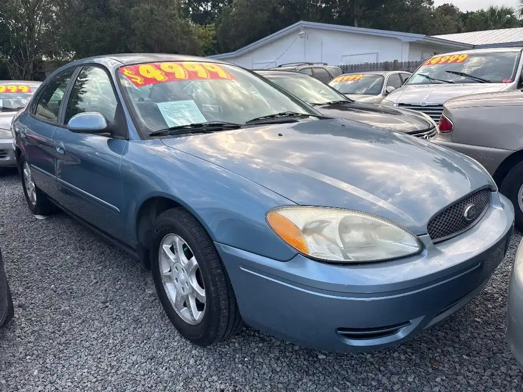 2006 Ford Taurus SEL's photo