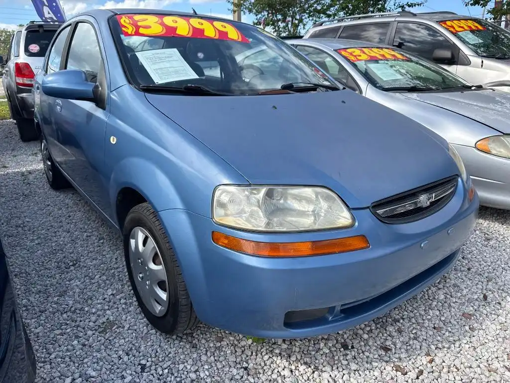 2005 Chevrolet Aveo LS's photo