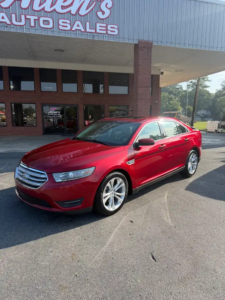 2013 Ford Taurus SEL FWD's photo