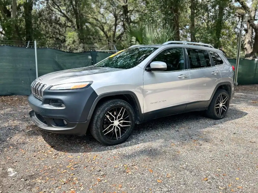 2018 Jeep Cherokee Latitude's photo