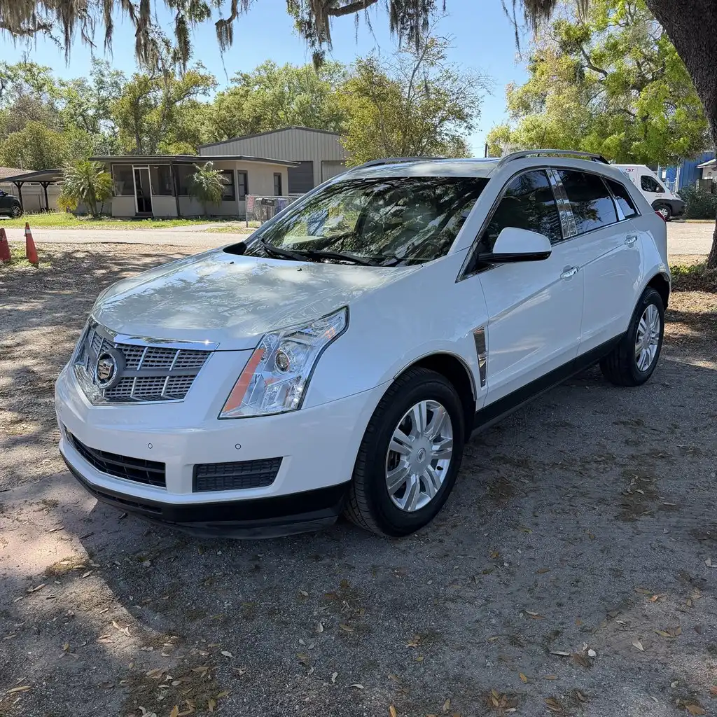 2010 Cadillac SRX FWD Luxury Collection's photo