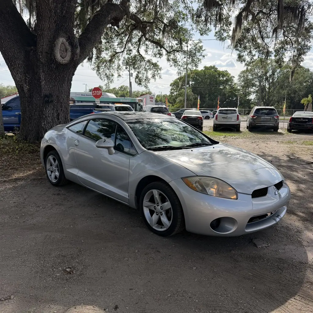 2006 Mitsubishi Eclipse GS AT photo 3