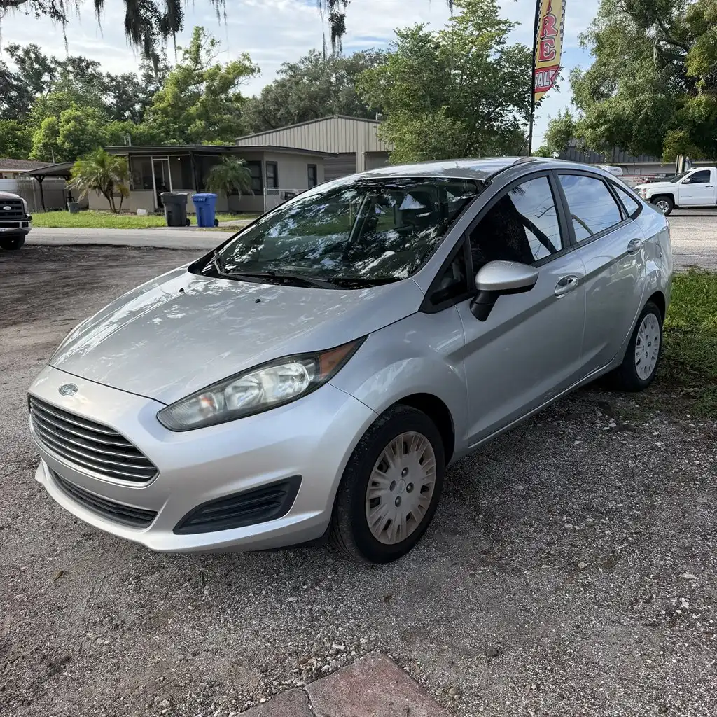 2018 Ford Fiesta S Sedan's photo