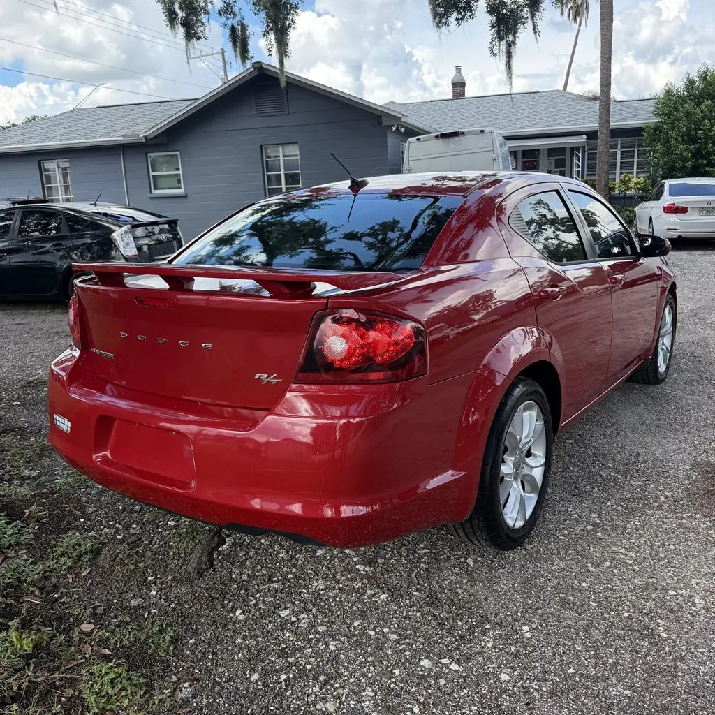 2012 Dodge Avenger R/T photo 4