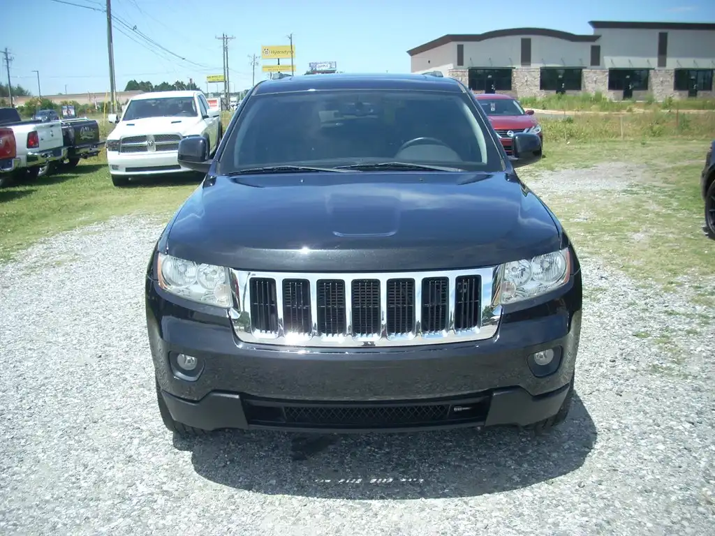 2011 Jeep Grand Cherokee Laredo's photo