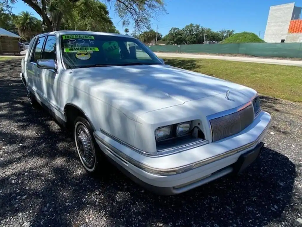 1993 Chrysler New Yorker's photo