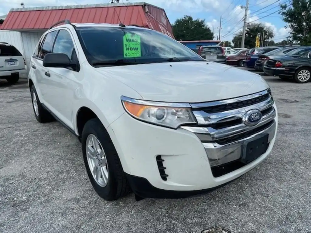 2011 Ford Edge SE's photo