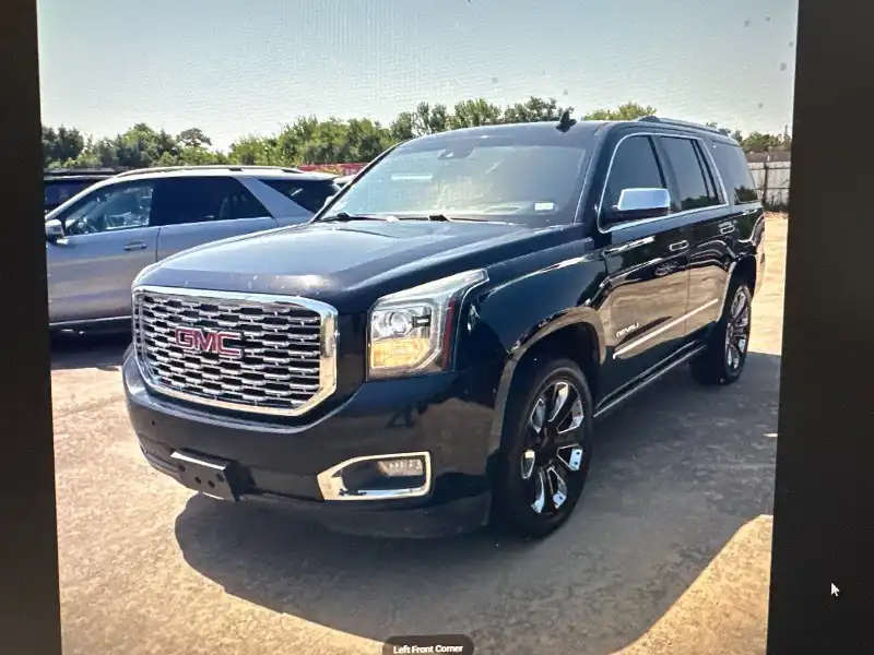 2018 GMC Yukon 4WD Denali's photo
