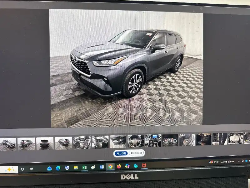 2020 Toyota Highlander XLE 4x2 V6's photo