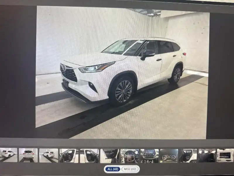 2021 Toyota Highlander Platinum 4WD V6's photo