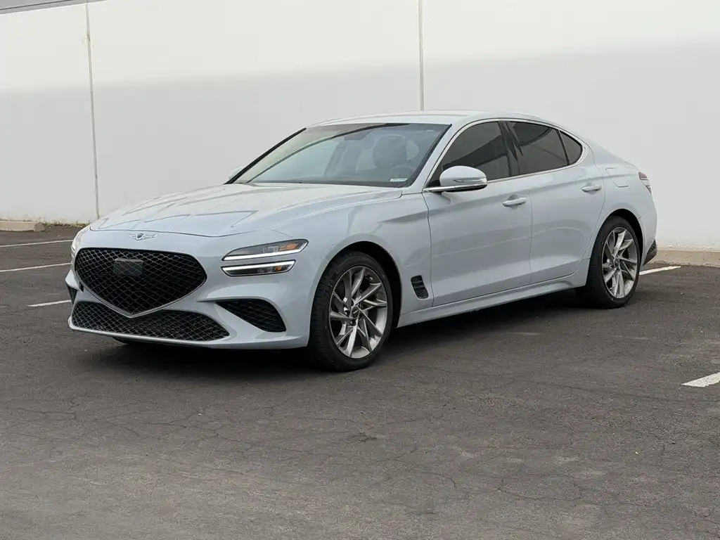 2022 Genesis G70 2.0T Standard AWD's photo