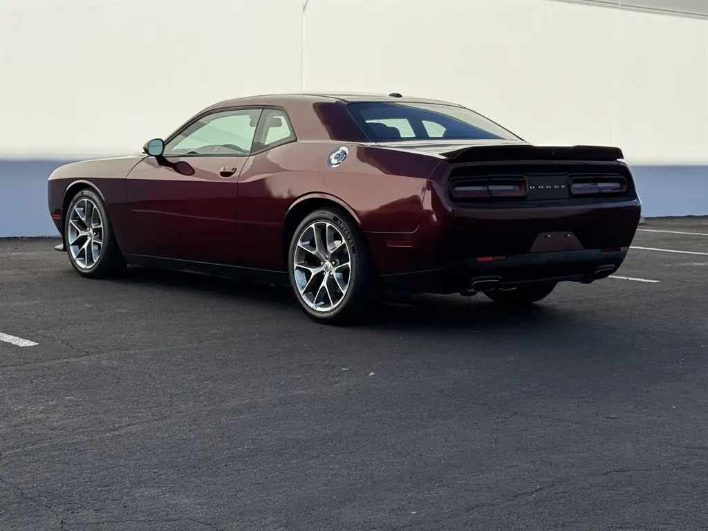 2020 Dodge Challenger GT Auto photo 3