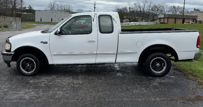 1997 Ford F-150 STANDARD SUPERCAB SWB STYLESIDE's photo