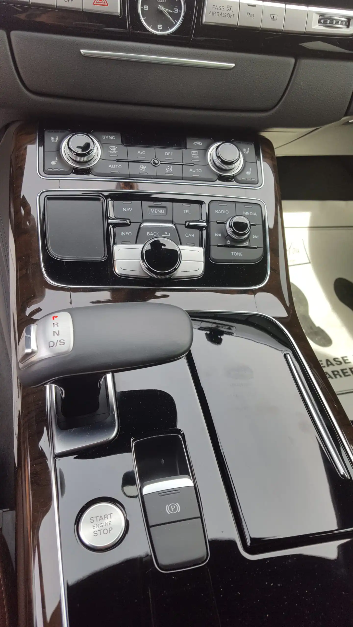 2014 Audi A8 3.0T LWB quattro tiptronic's photo