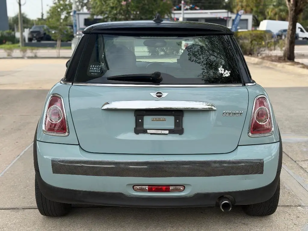 2013 MINI Cooper Base photo 5
