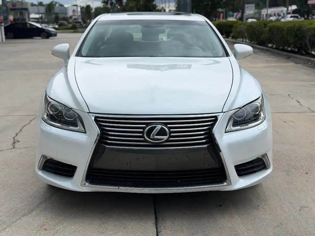 2014 Lexus LS 500 460's photo