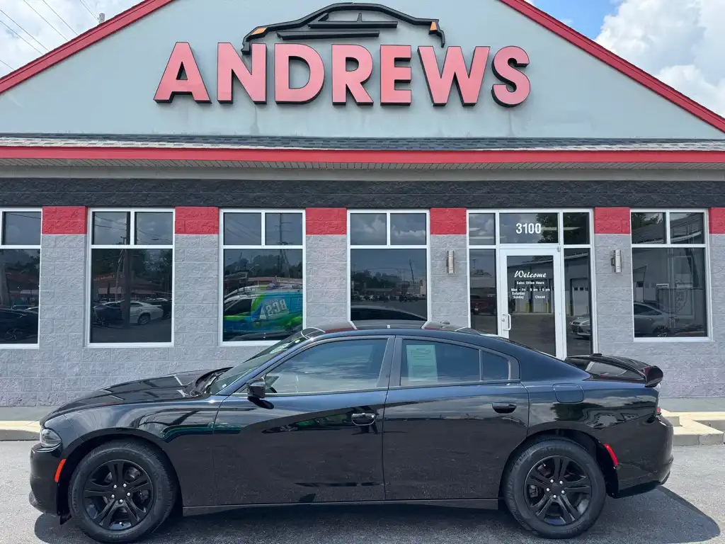 2019 Dodge Charger SXT's photo