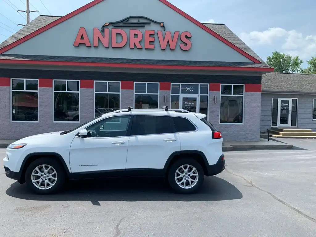2016 Jeep Cherokee Latitude's photo