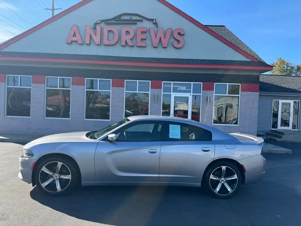 2017 Dodge Charger SE's photo