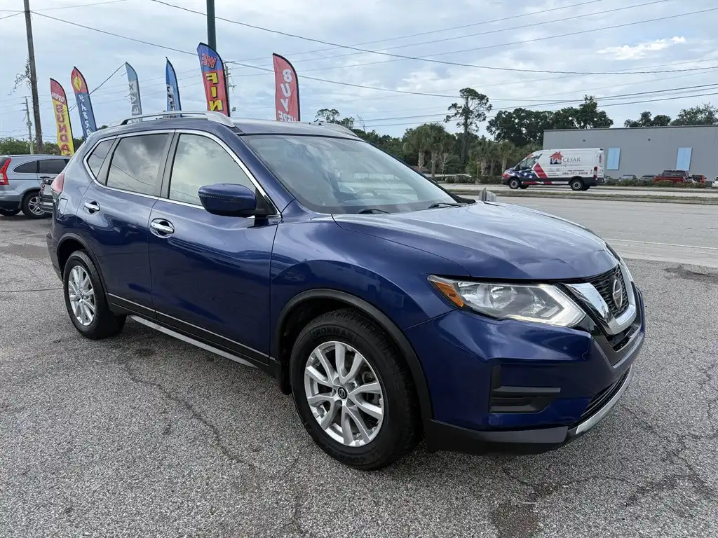 2018 Nissan Rogue SV FWD's photo