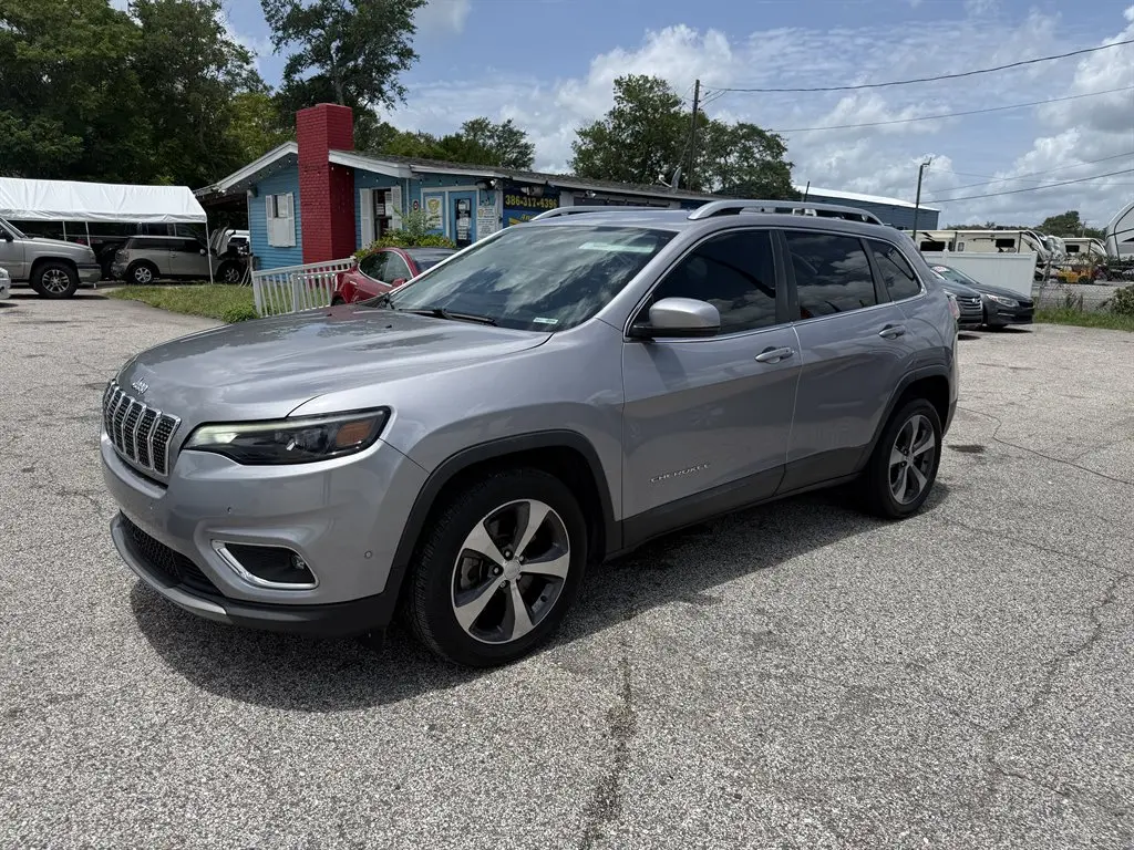 2019 Jeep Cherokee Limited photo 3
