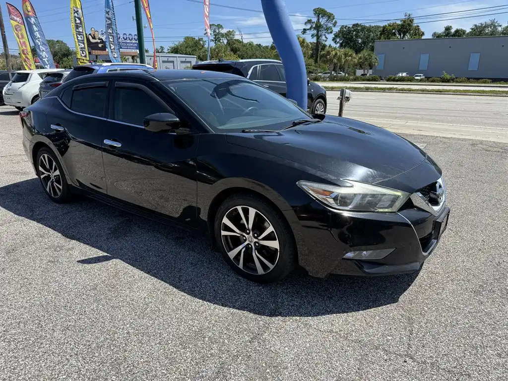 2017 Nissan Maxima 3.5 S's photo