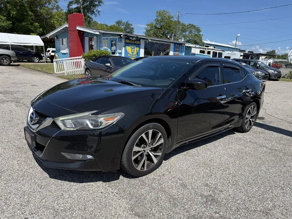2017 Nissan Maxima 3.5 S photo 3
