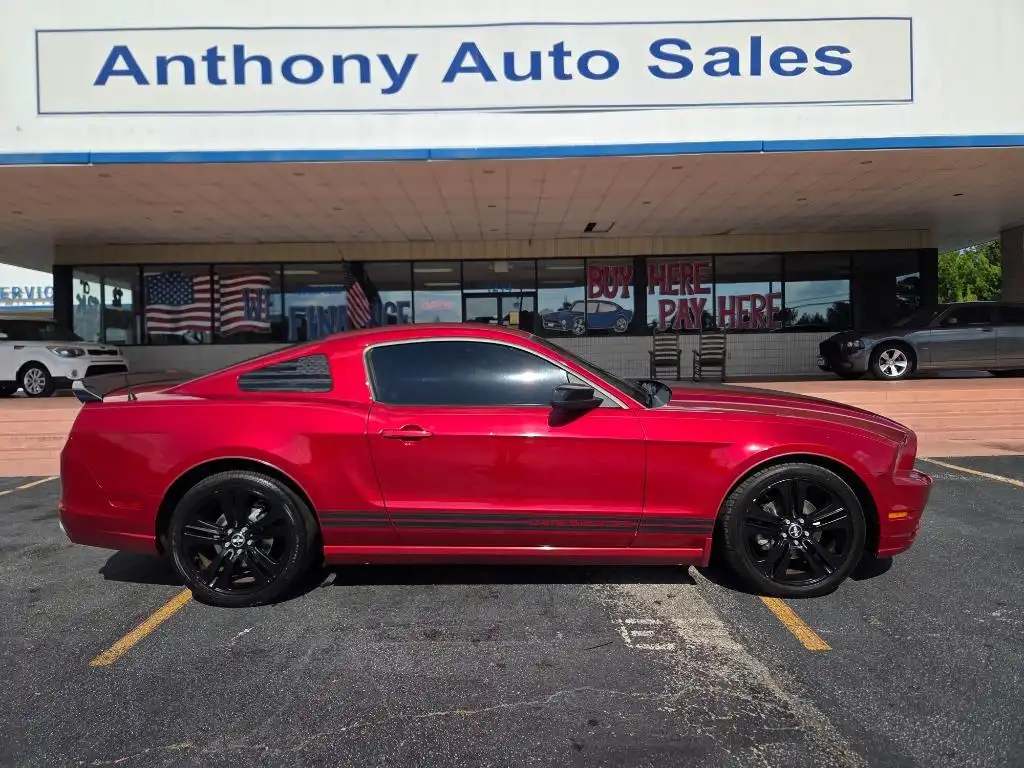 2013 Ford Mustang V6's photo
