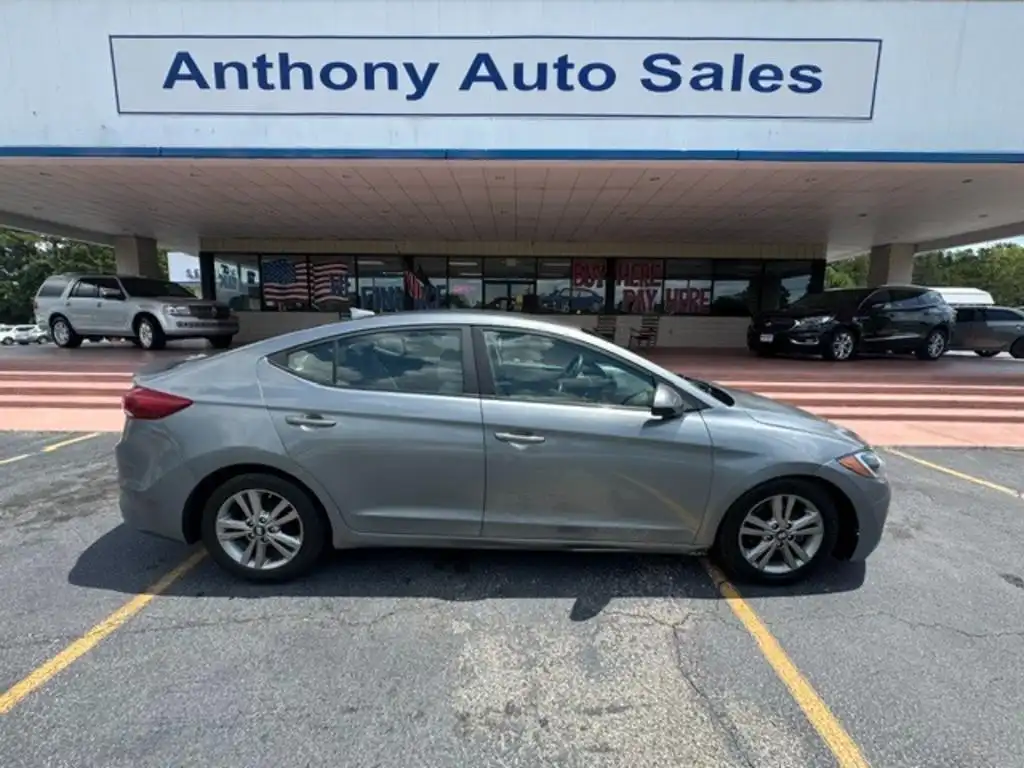2017 Hyundai Elantra 2.0 SE A/T's photo