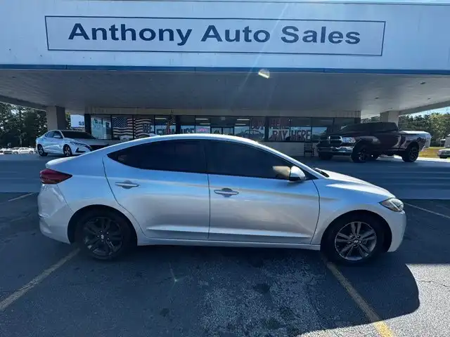 2017 Hyundai Elantra 2.0 Limited A T's photo
