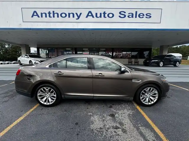 2015 Ford Taurus Limited FWD's photo