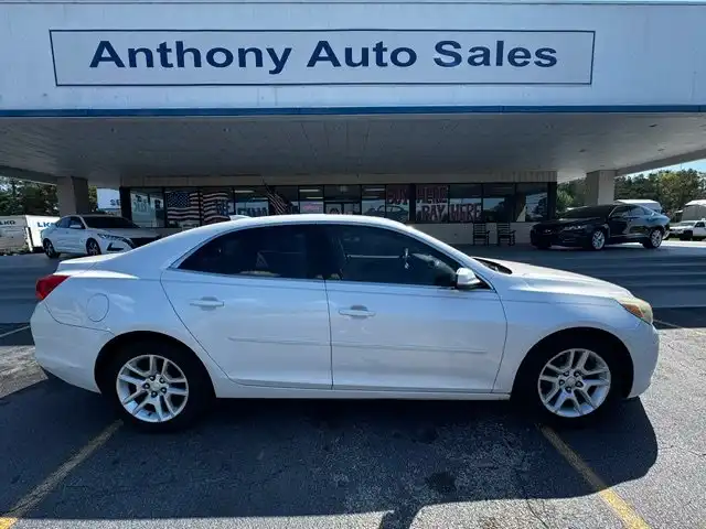 2015 Chevrolet Malibu 1LT's photo