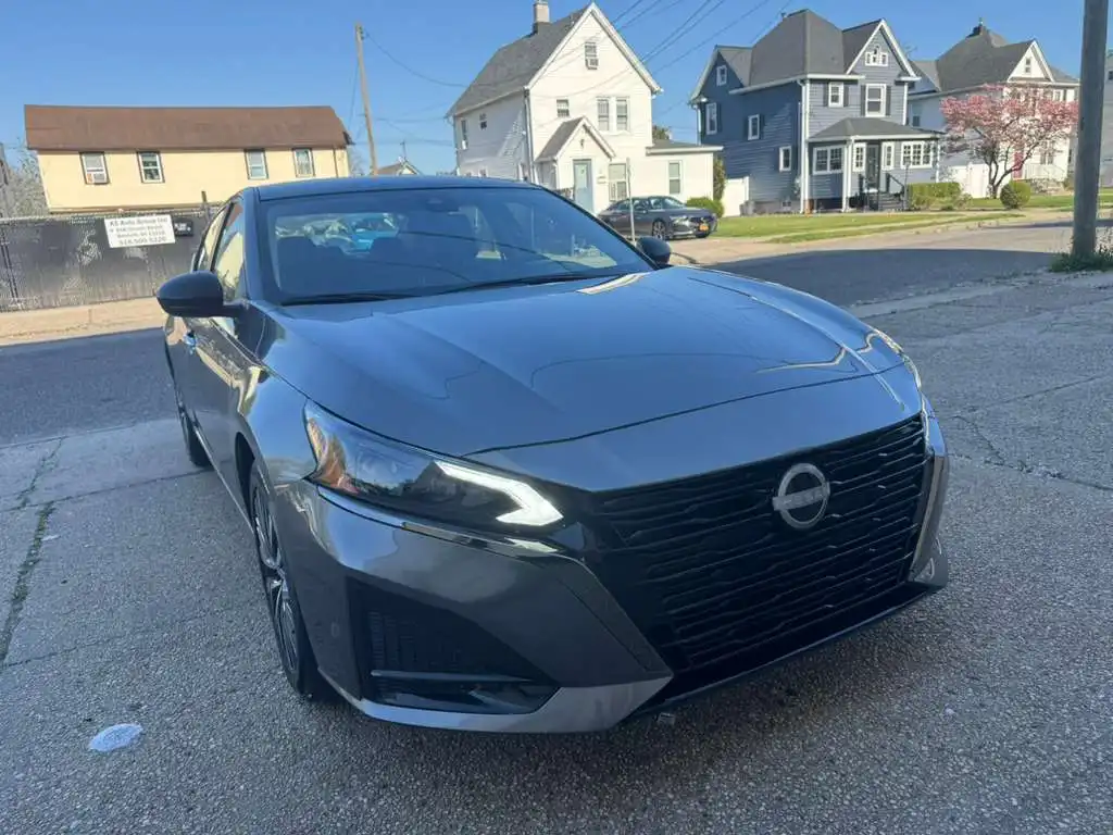 2025 Nissan Altima 2.5 SV's photo