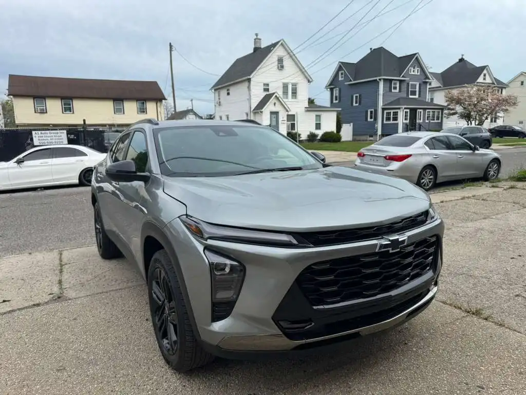 2025 Chevrolet Trax Activ's photo