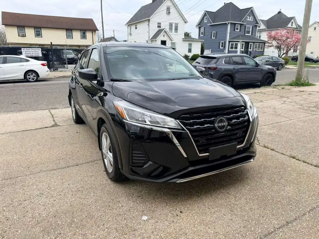 2024 Nissan Kicks 1.6 S's photo