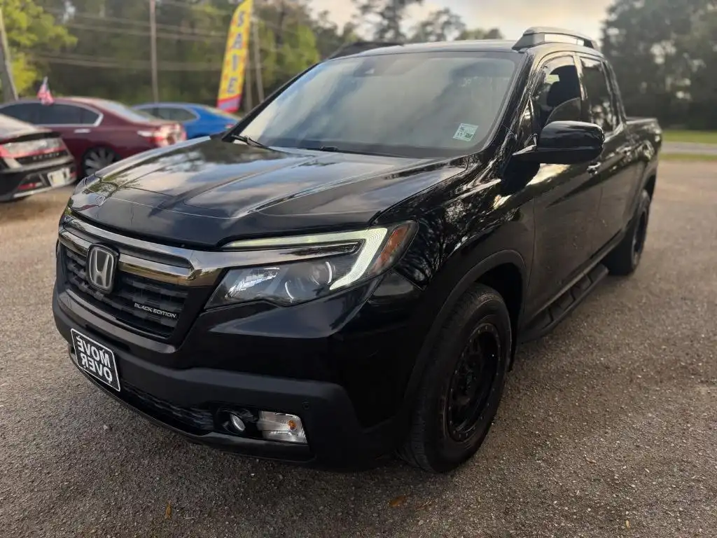 2017 Honda Ridgeline Black Edition's photo