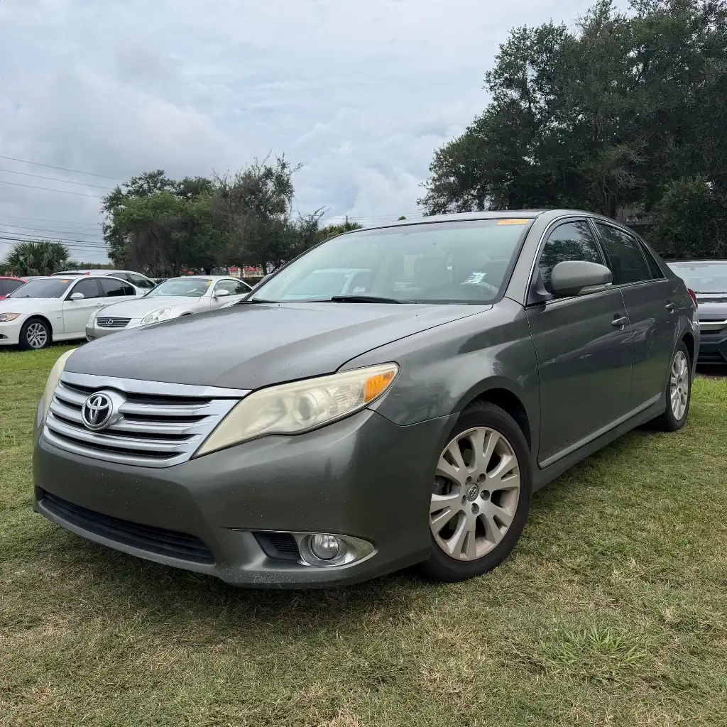 2011 Toyota Avalon Avalon's photo